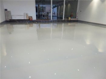 自流平環(huán)氧地坪涂裝工程